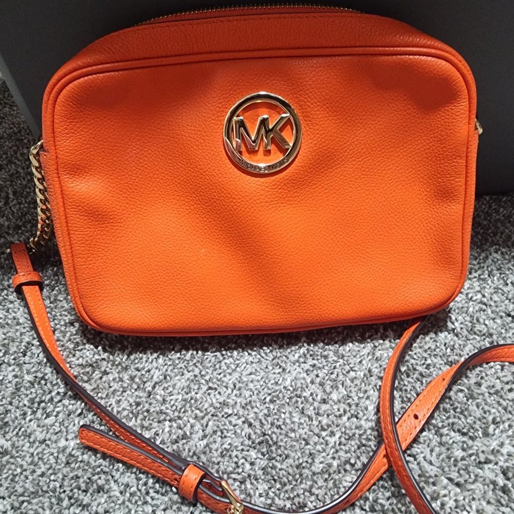 Michael Kors Crossbody